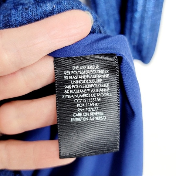 Alice  and Olivia navy shimmery ribbed midi belted dress - Picture 3 of 5